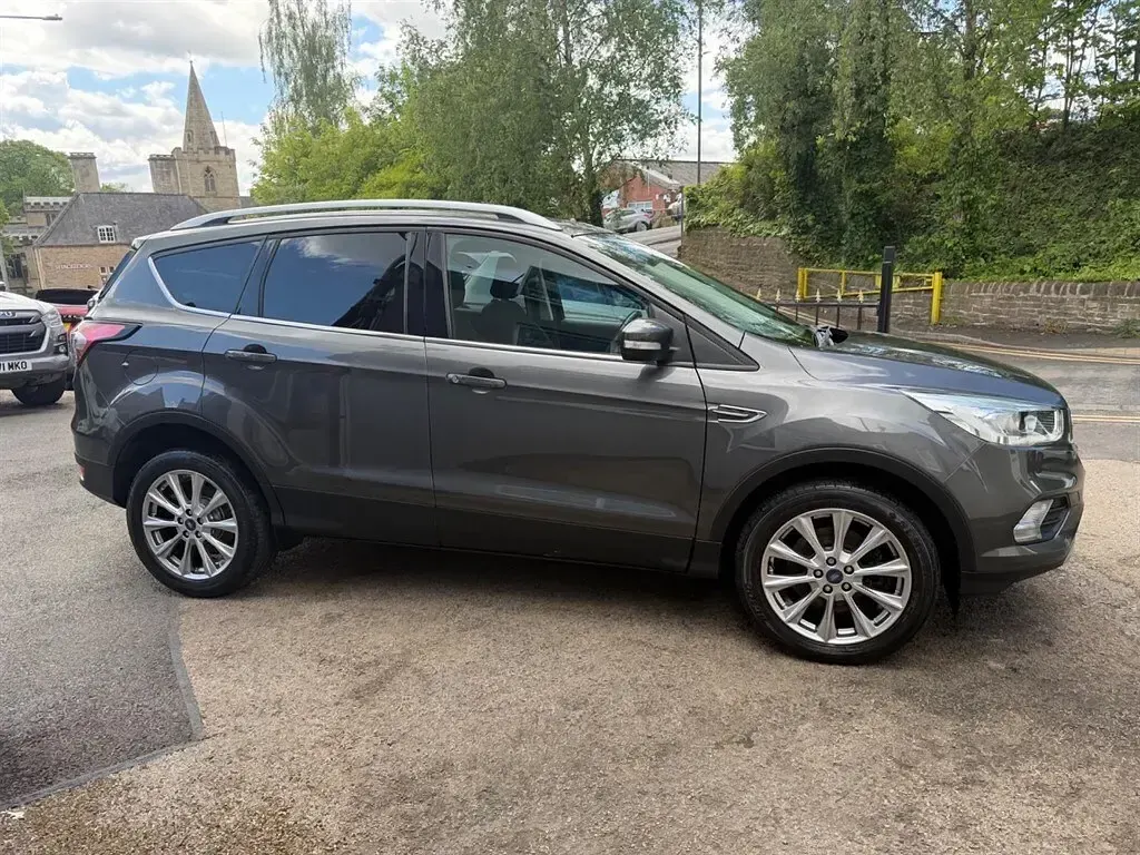 Used Ford Kuga Titanium 150 HP (110 kW) 2019 Grey SUV