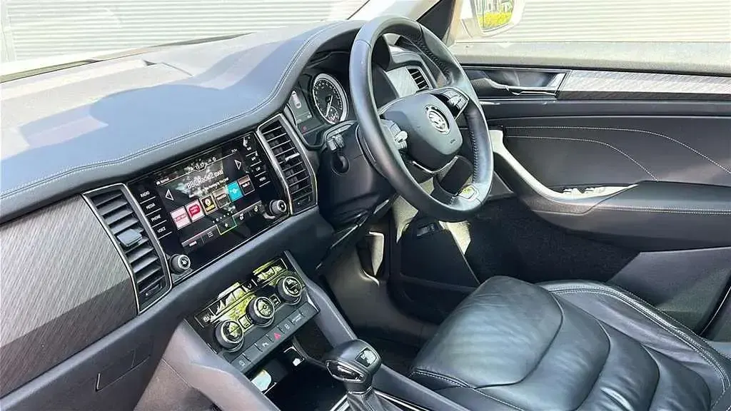 Used Skoda Kodiaq SE L Executive 2022 White SUV