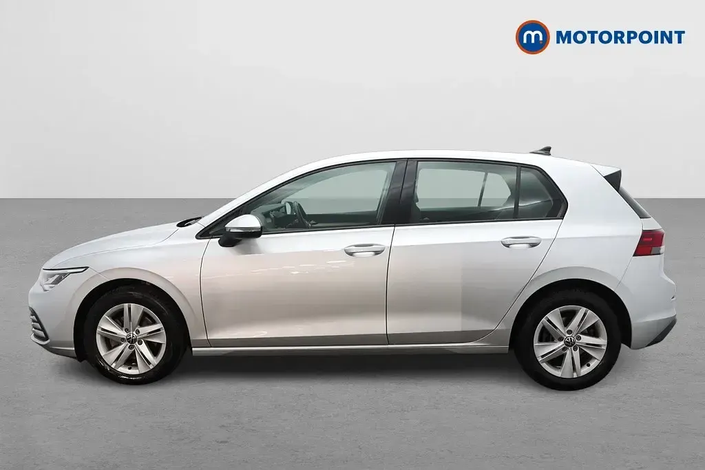 Używany VW Golf VII Life 2021 Srebrny Hatchback
