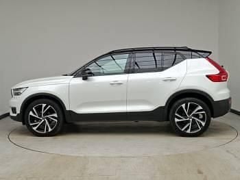 Usado Volvo XC40 R-Design Pro 163 HP (119 kW) 2020 Branco SUV