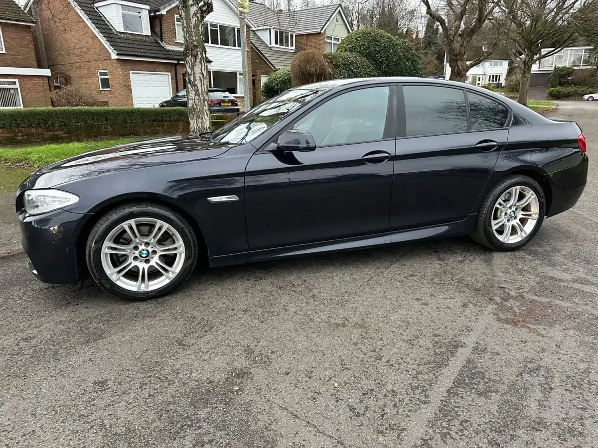 Begagnad BMW 520 M Sport 2011 Svart Sedan