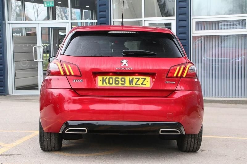 Used Peugeot 308 GT-line 129 HP (94 kW) 2020 Red Hatchback