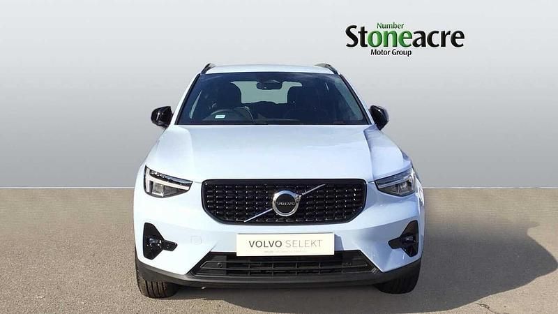 Used Volvo XC40 Plus 2025 Blue SUV