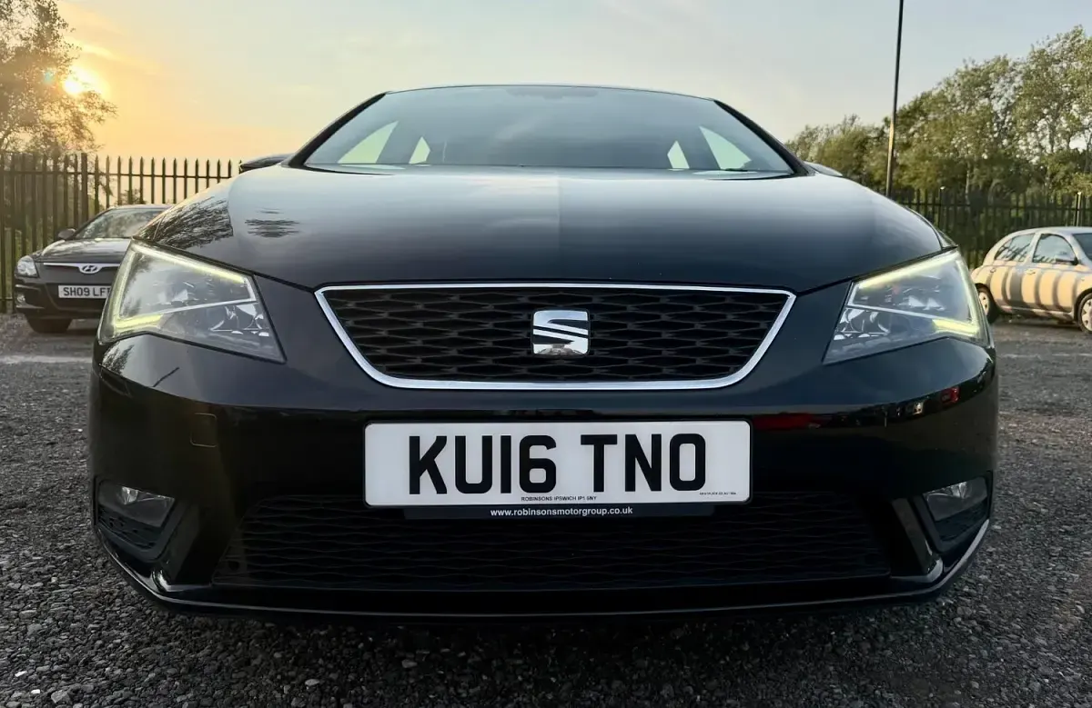 Used Seat Leon SE 110 HP (80 kW) 2016 Black Hatchback