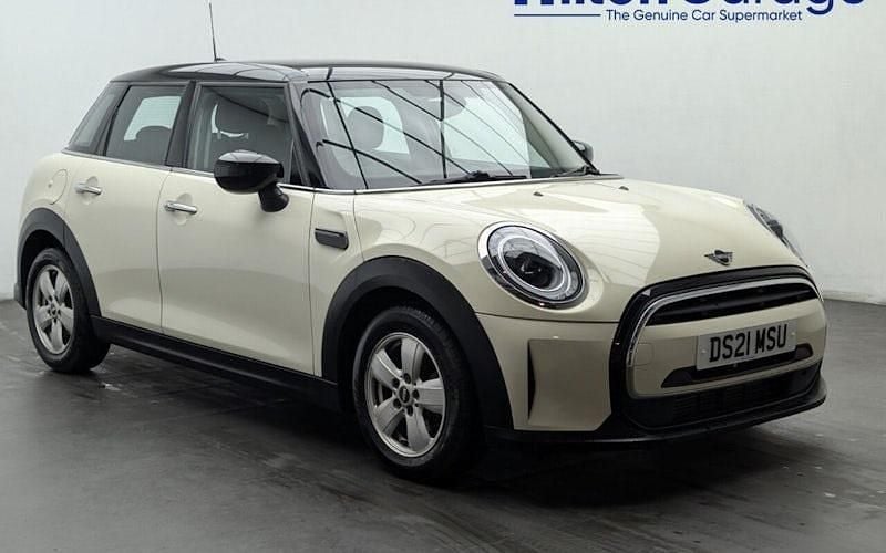 Used Mini Cooper Classic 136 HP (100 kW) 2022 Hatchback