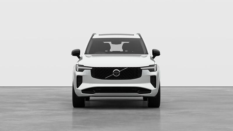 New Volvo XC90 Plus 2026 Crystal white SUV