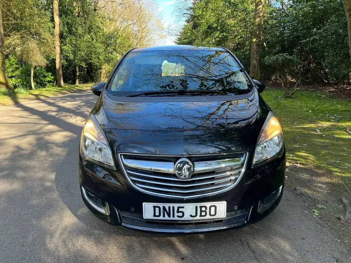 Used Vauxhall Meriva 100 HP (73 kW) 2015 Black MPV