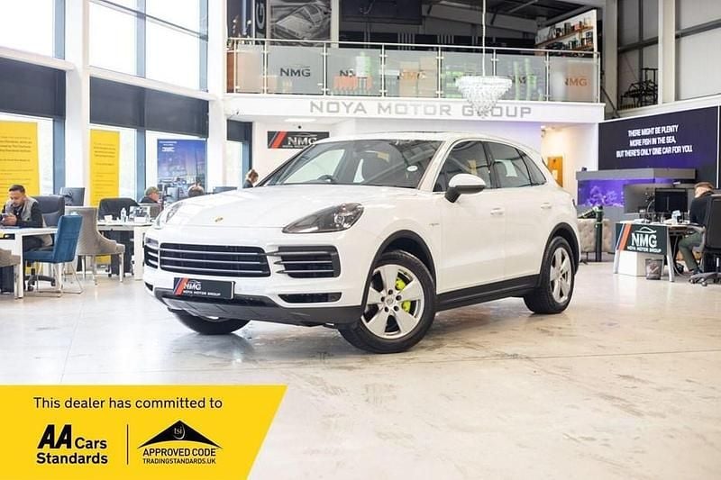 Used 2021 Porsche Cayenne S E-Hybrid SUV | £44,690 (A bit pricey) - Image 1/1