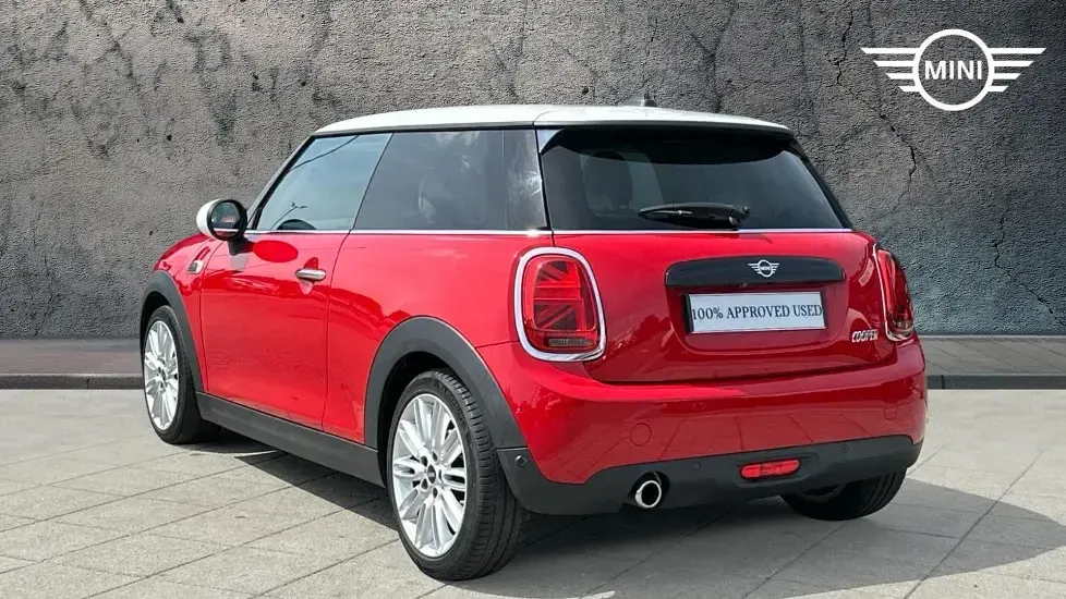 Used Mini Cooper Hatch 134 HP (98 kW) 2018 Red Hatchback