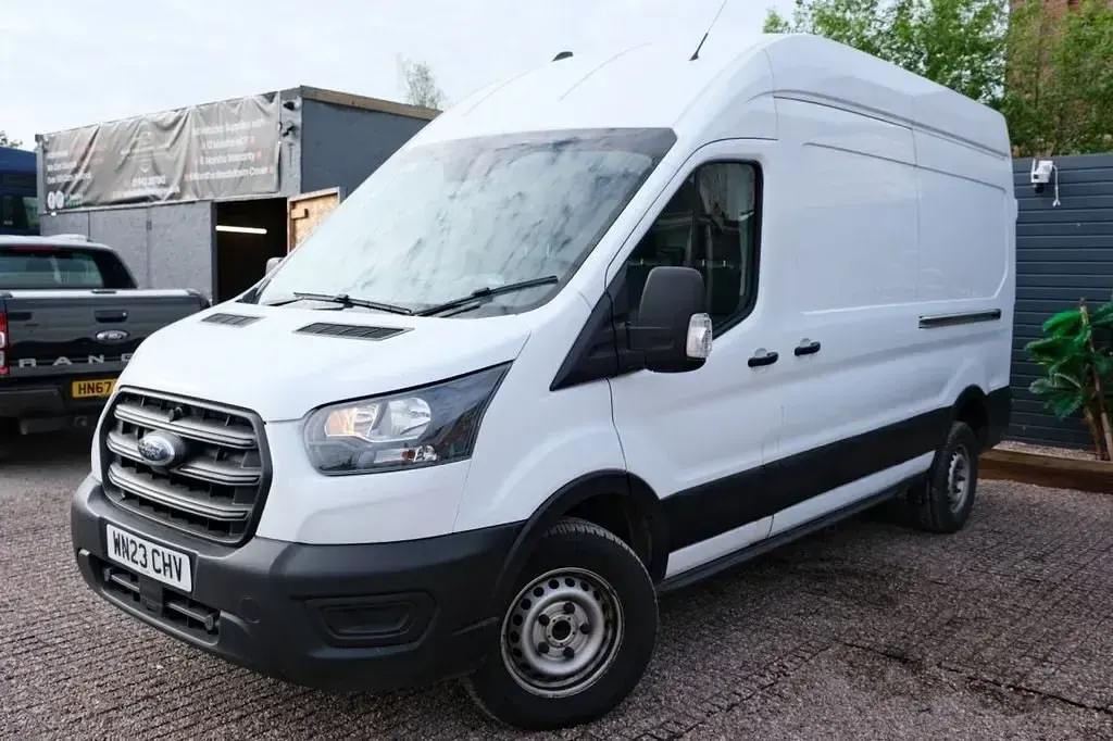 Second-hand Ford Transit S 2023 Alb Van