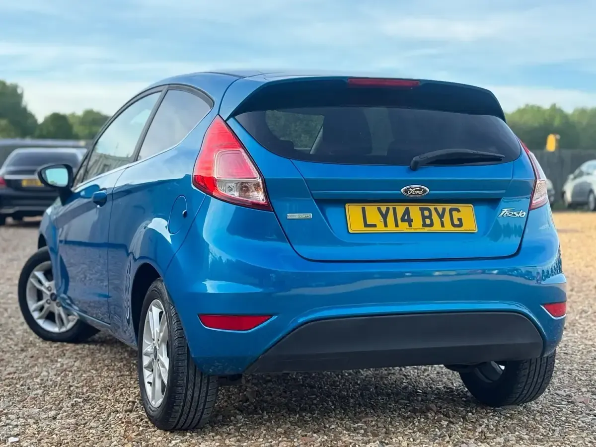 Used Ford Fiesta Zetec 2014 Blue Hatchback