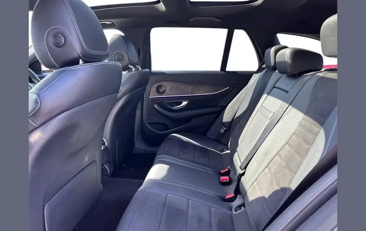 Used Mercedes E350 AMG Line Premium 258 HP (189 kW) 2018 Red Estate