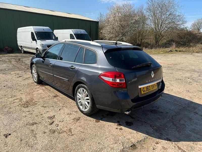 Used Renault Laguna III Initiale 150 HP (110 kW) 2010 Grey Estate