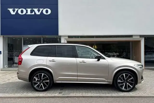 Used Volvo XC90 Ultimate 295 HP (216 kW) 2024 SUV