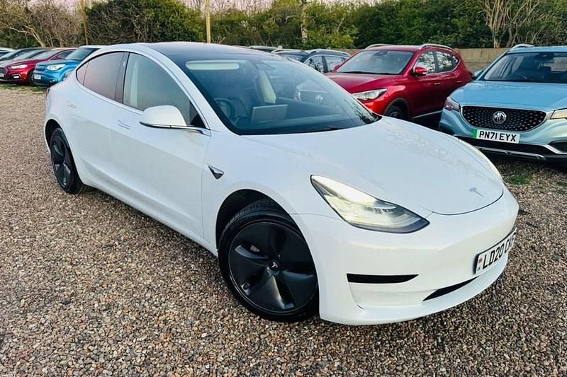 Used Tesla Model 3 Standard Range 239 kW (325 HP) 2020 White Sedan