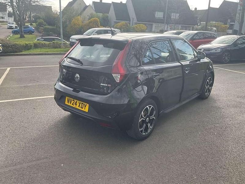 Used MG MG3 Exclusive 106 HP (77 kW) 2024 Black Hatchback
