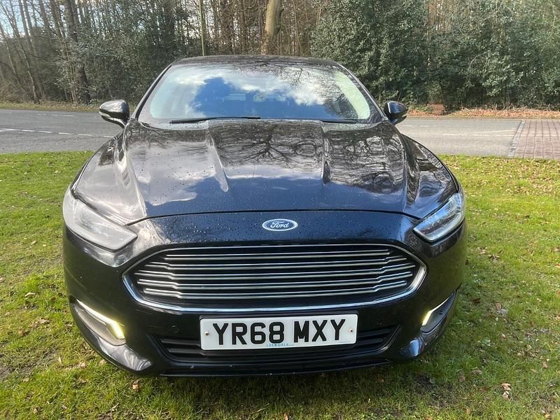 Used Ford Mondeo Zetec 150 HP (110 kW) 2018 Black Hatchback