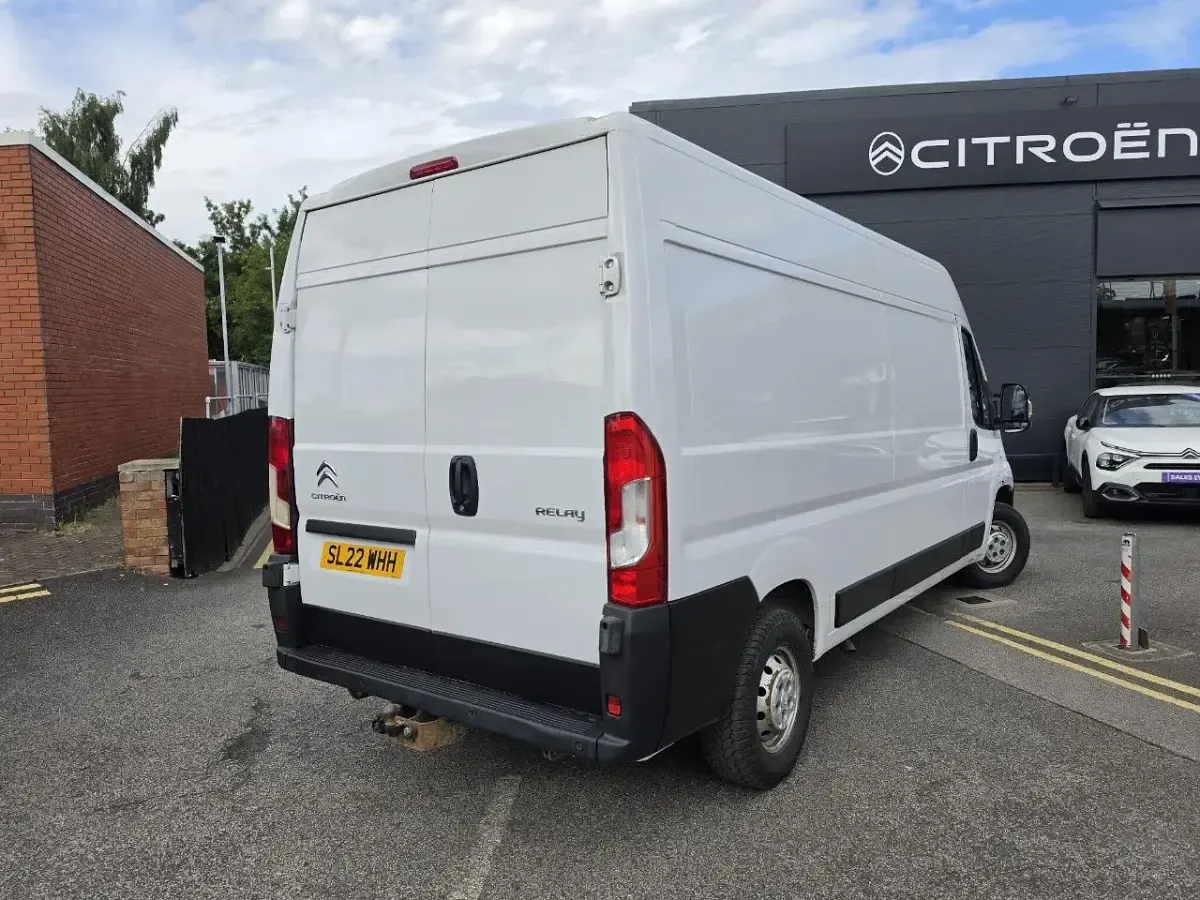 Used Citroën Relay 138 HP (101 kW) 2022 White Van