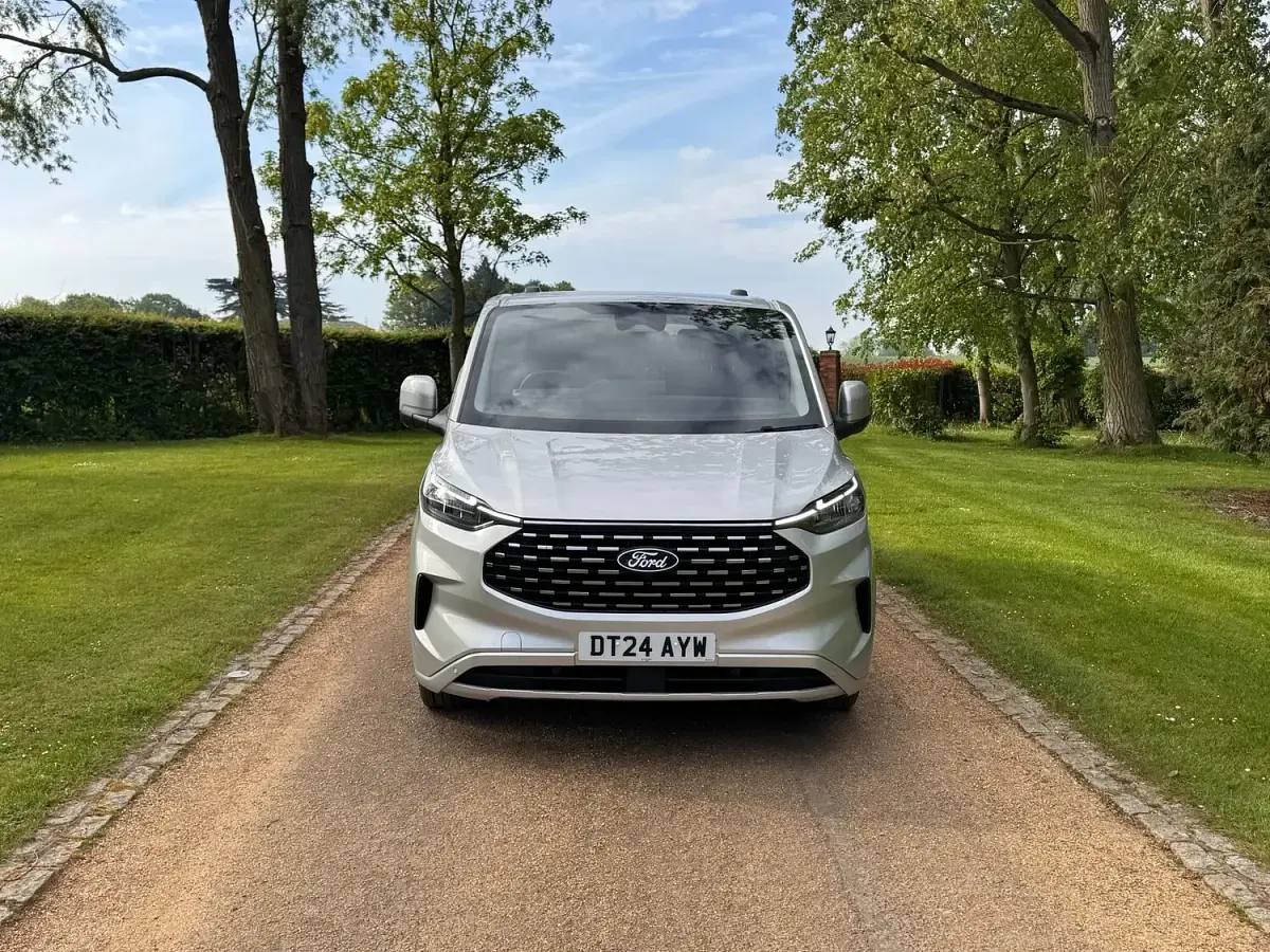Used Ford Tourneo Custom Titanium 136 HP (100 kW) 2024 Silver Van