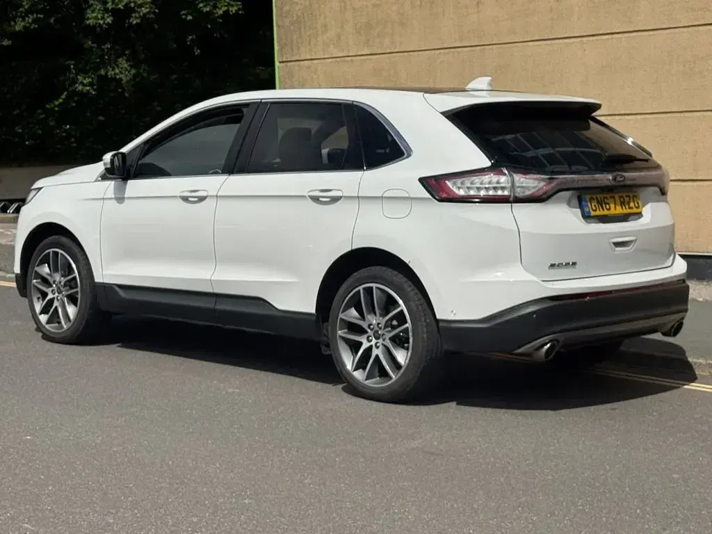 Used Ford Edge Titanium 210 HP (154 kW) 2017 White SUV