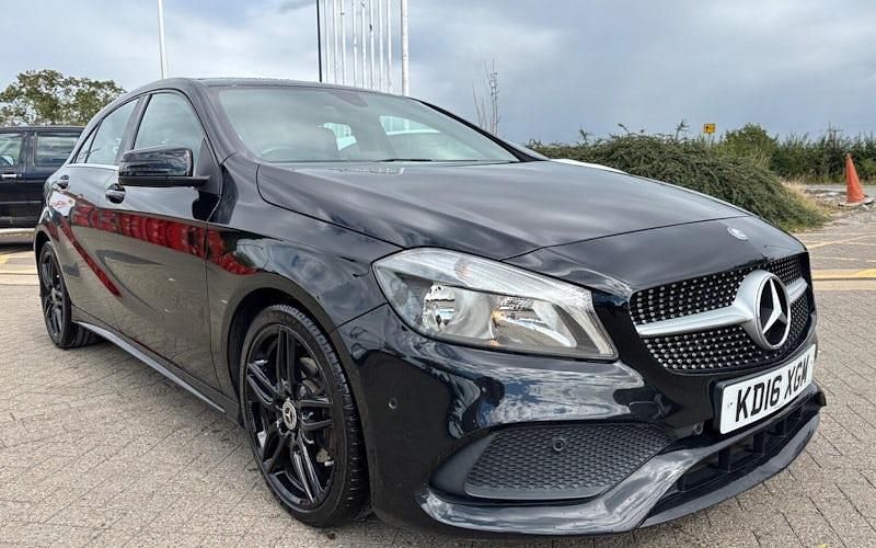 Used 2018 Mercedes A180 AMG line Hatchback | £9,650 (Good price) - Image 1/4