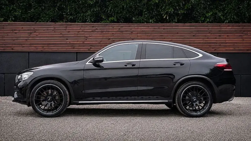 Used Mercedes GLC220 AMG Line Premium 2022 Black SUV