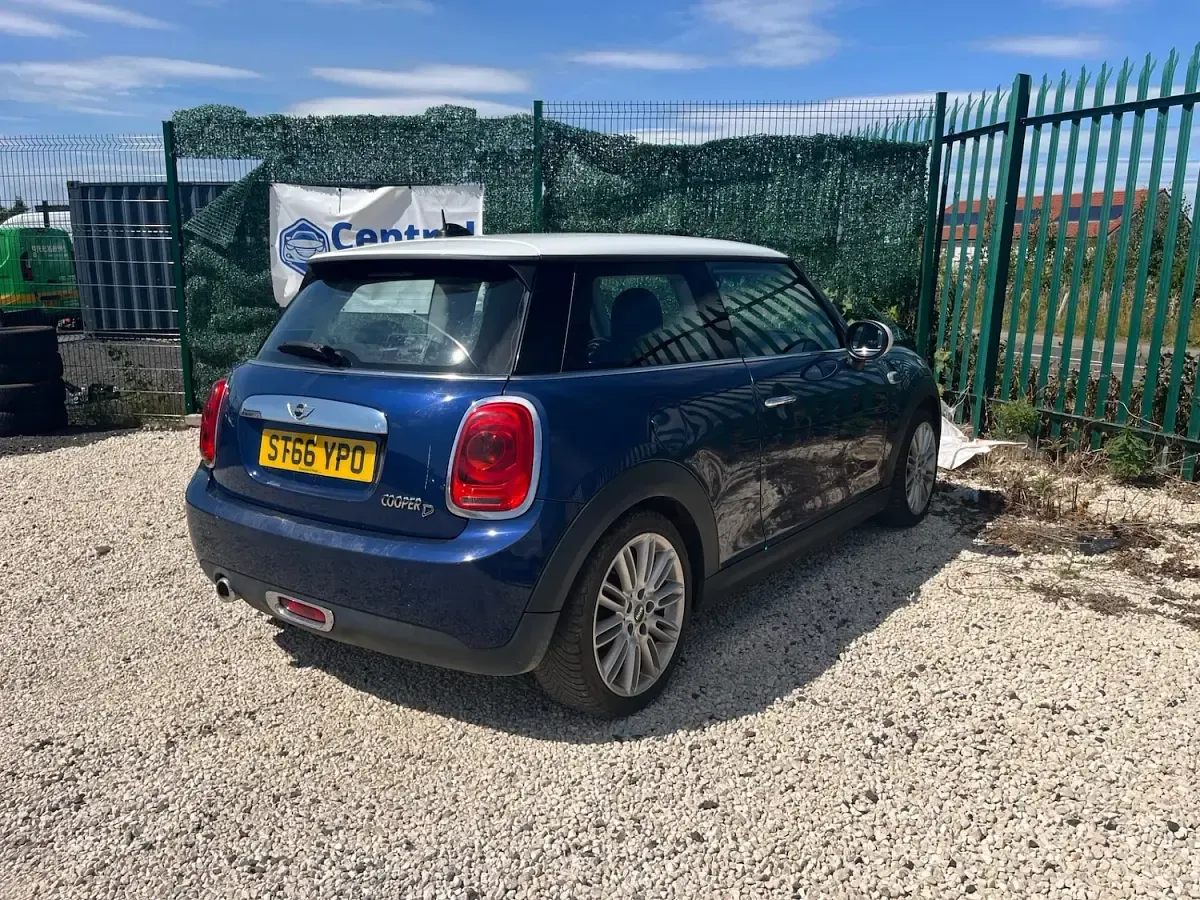 Used Mini Cooper D Hatch 2016 Blue Hatchback