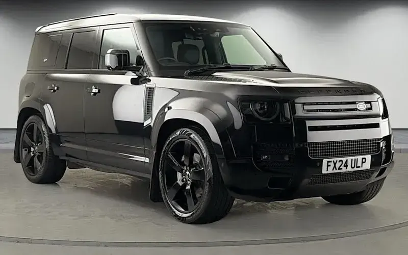 Used Land Rover Defender HSE Dynamic 300 HP (220 kW) 2024 SUV