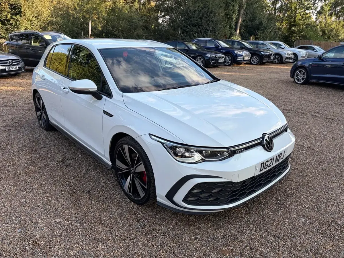 Used VW Golf VII GTD 197 HP (144 kW) 2021 White Hatchback