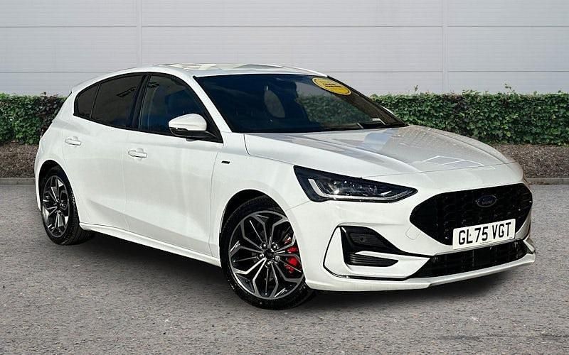 Used 2024 Ford Focus ST-Line X Hatchback | £21,470 (A bit pricey) - Image 1/4