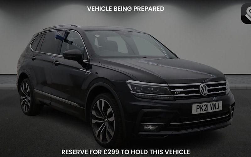 Deep black pearlescent Used 2021 VW Tiguan Allspace R-line SUV | £26,450 (A bit pricey) - Image 1/4