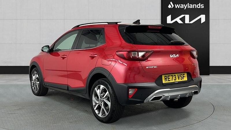Used Kia Stonic GT-Line 100 HP (73 kW) 2023 Red SUV