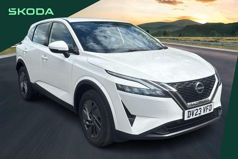 White Used 2023 Nissan Qashqai Acenta Premium SUV | £17,599 (Super price) - Image 1/4