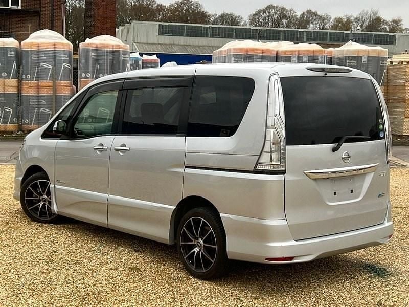 Used Nissan Serena 2013 Brilliant silver MPV