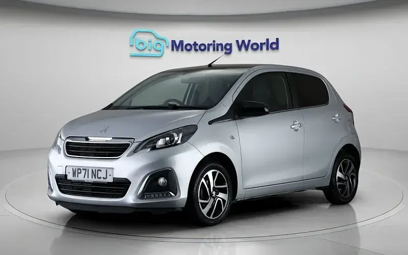 Used Peugeot 108 Allure 72 HP (52 kW) 2022 Silver Hatchback