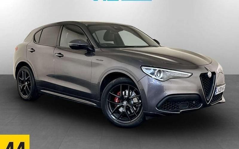 Used 2022 Alfa Romeo Stelvio Veloce SUV | £18,295 (Good price) - Image 1/2