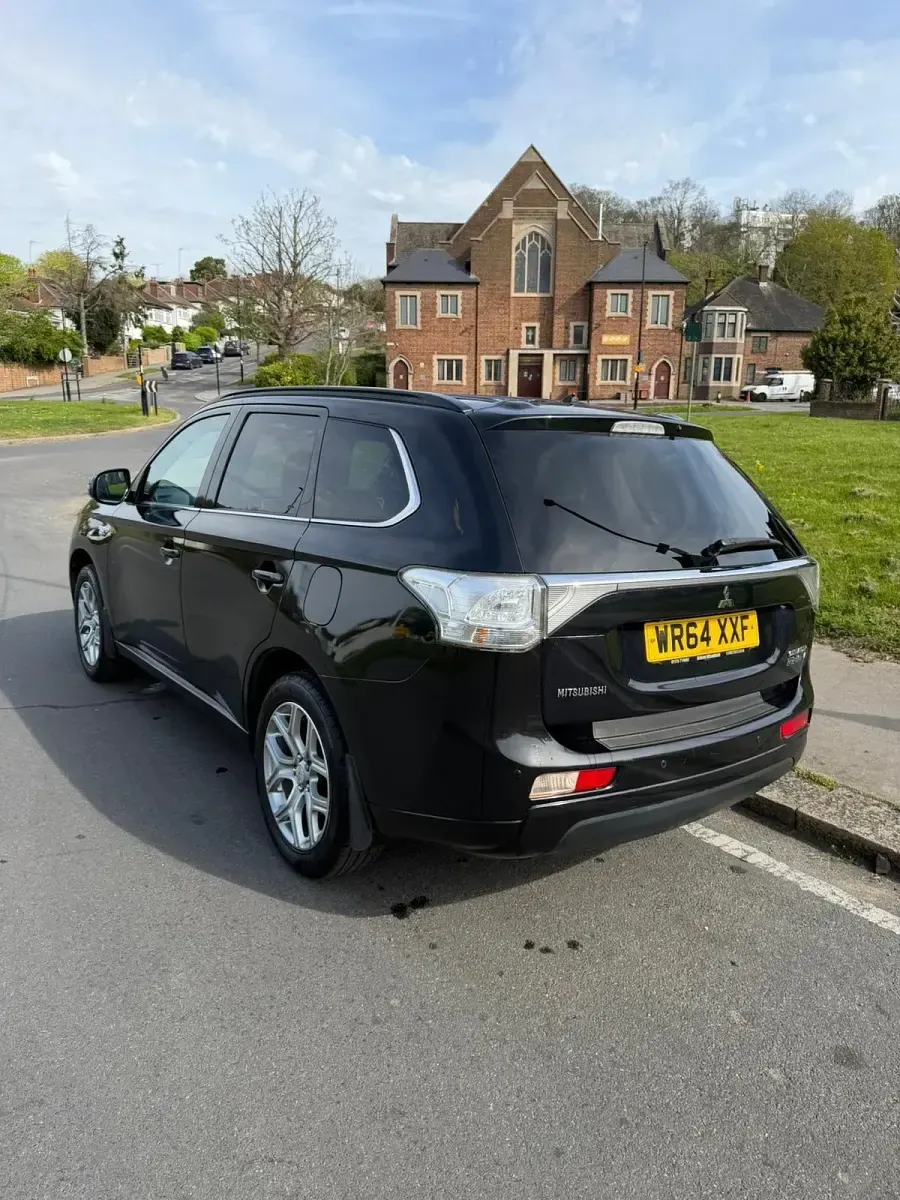Used Mitsubishi Outlander P-HEV 2014 Black Estate