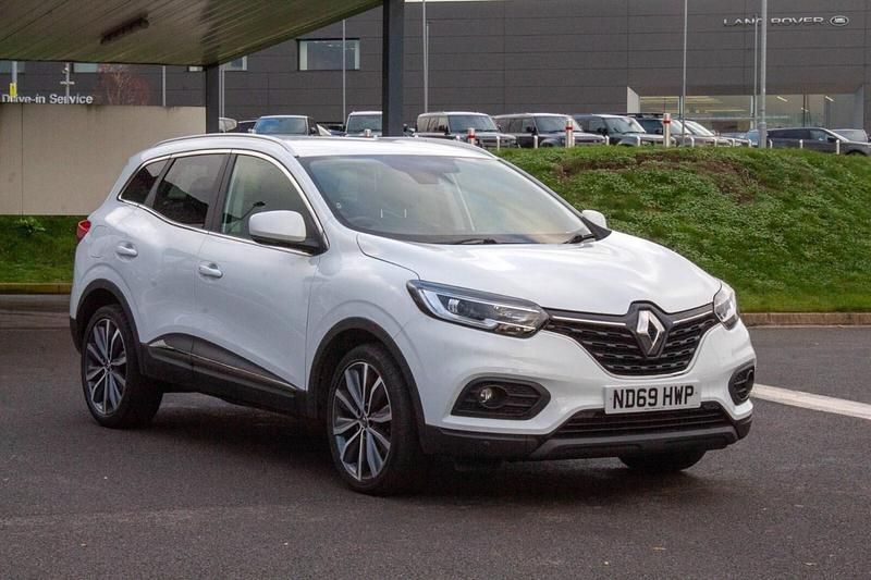 White Used 2019 Renault Kadjar Iconic SUV | £8,999 (Fair price) - Image 1/4