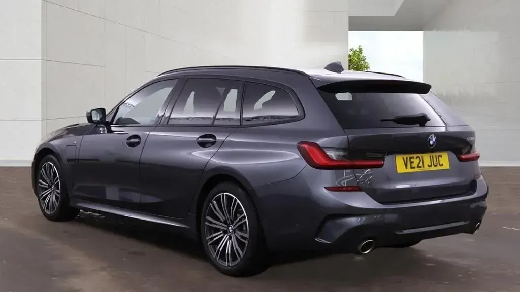 Used BMW 330 M Sport 292 HP (214 kW) 2021 Grey Estate