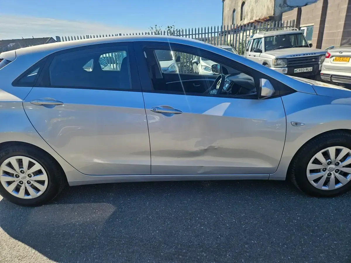 Used Hyundai i30 110 HP (80 kW) 2015 Silver Hatchback