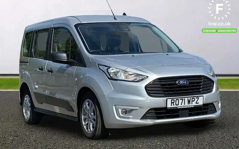Used Ford Tourneo Connect Zetec 120 HP (88 kW) 2021 MPV