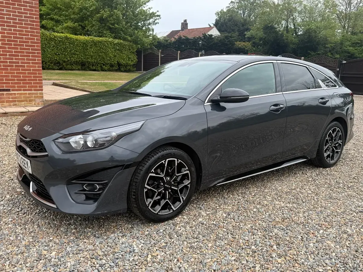 Used Kia ProCeed GT-Line 160 HP (117 kW) 2023 Grey Estate
