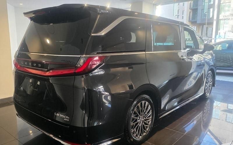 New Lexus LM350h 250 HP (183 kW) 2025 MPV