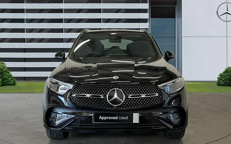 Used Mercedes GLC300 AMG Line Premium Plus 269 HP (197 kW) 2026 Black SUV