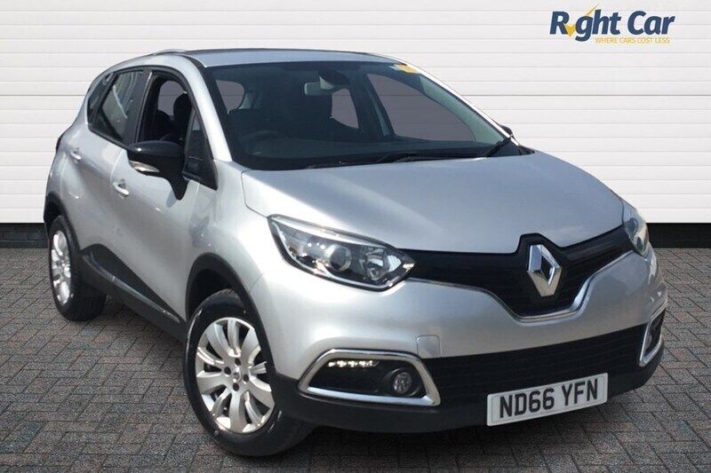 Silver Used 2017 Renault Captur Expression+ SUV | £7,999 (Fair price) - Image 1/1