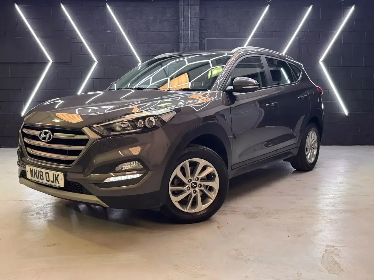 Used Hyundai Tucson SE 132 HP (97 kW) 2018 Grey SUV