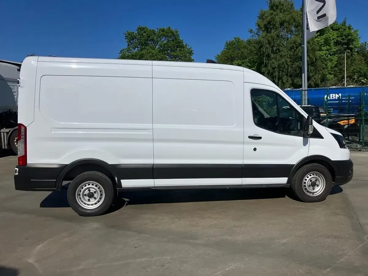 Used Ford Transit 130 HP (95 kW) 2023 White Van