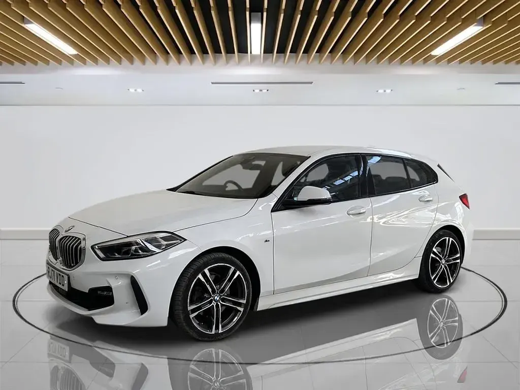 Used BMW 118 M Sport 136 HP (100 kW) 2021 White Hatchback