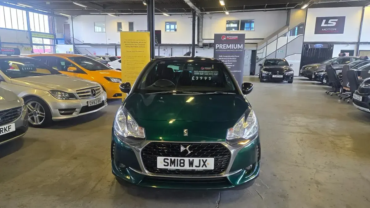 Used DS Automobiles DS3 Connected Chic 2018 Green Hatchback