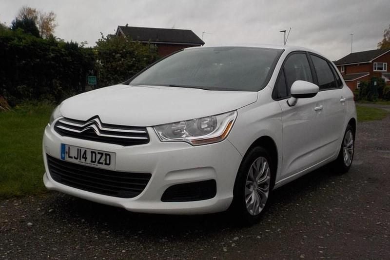 White Used 2014 Citroën C4 VTR Sport Hatchback | £2,795 (Fair price) - Image 1/1